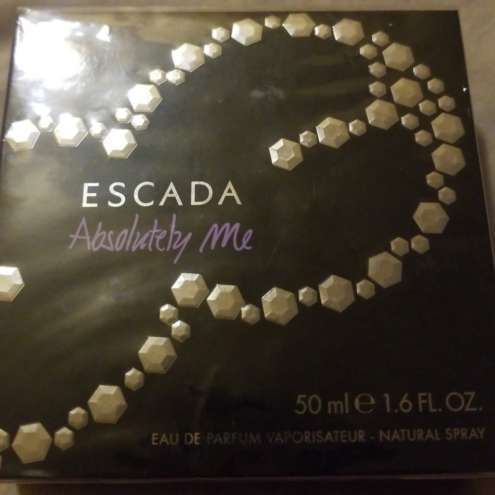 Escada  Absolutely Me